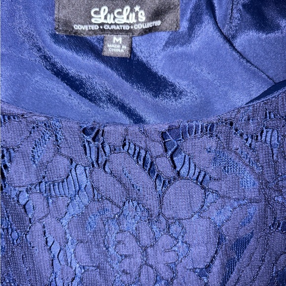 Lulu's Sleeveless Navy Blue Floral Lace Peplum Top -EUC - Picture 6 of 6